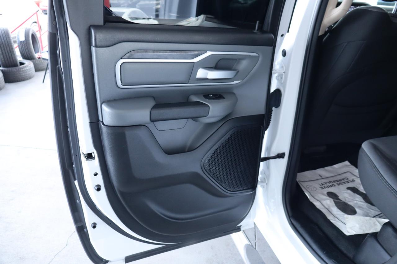 RAM 1500 Big Horn 4x2 Quad Cab 6'4" Box 2020
