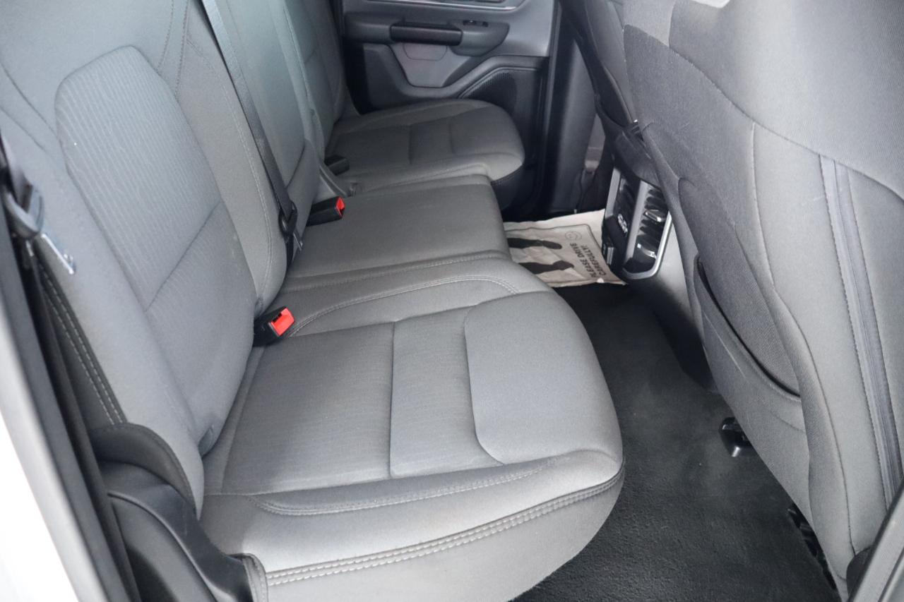 RAM 1500 Big Horn 4x2 Quad Cab 6'4" Box 2020