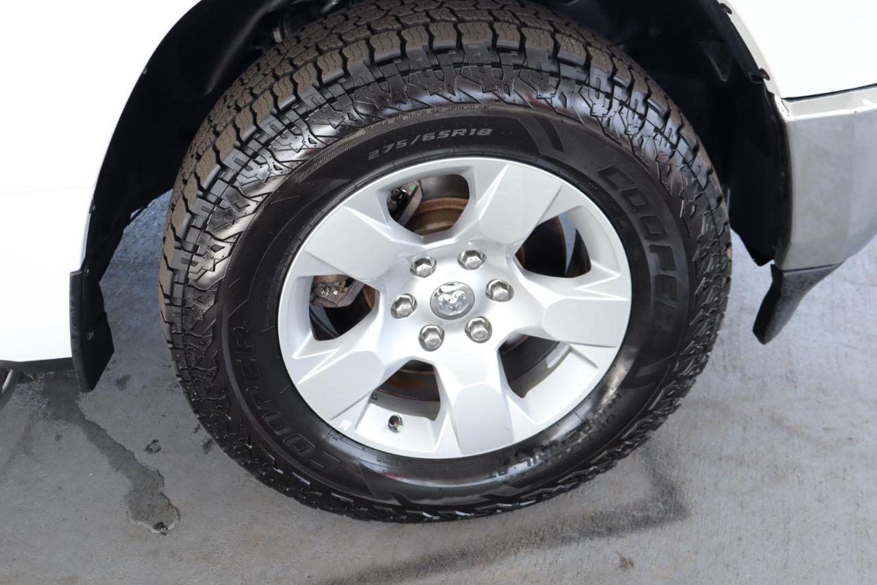RAM 1500 Big Horn 4x2 Quad Cab 6'4" Box 2020