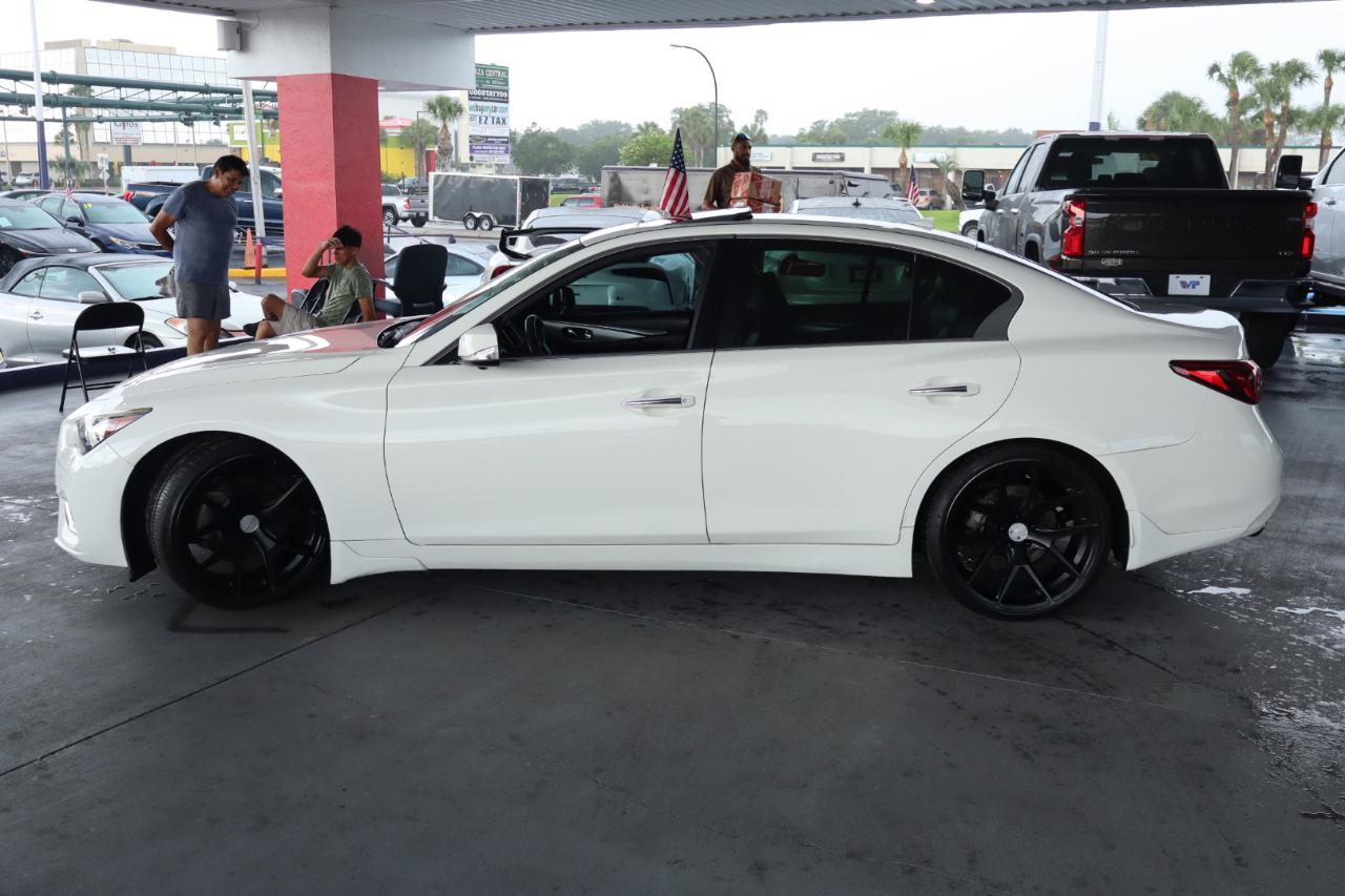 Infiniti Q50 3.0t LUXE RWD 2021