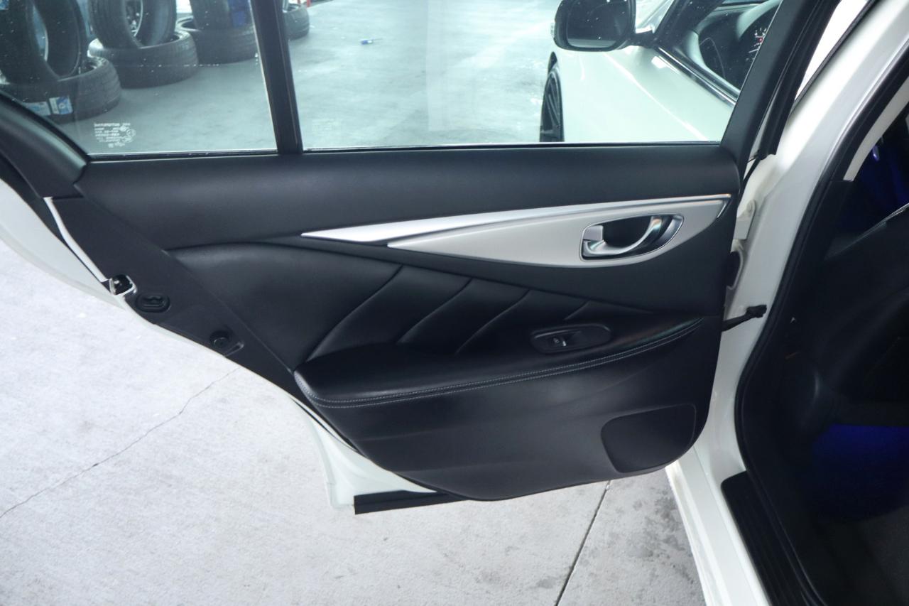 Infiniti Q50 3.0t LUXE RWD 2021