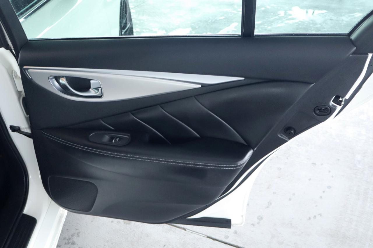 Infiniti Q50 3.0t LUXE RWD 2021