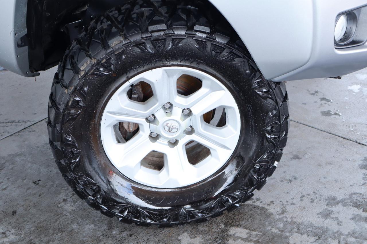 Toyota Tacoma 2WD Double Cab V6 AT PreRunner (Natl) 2015