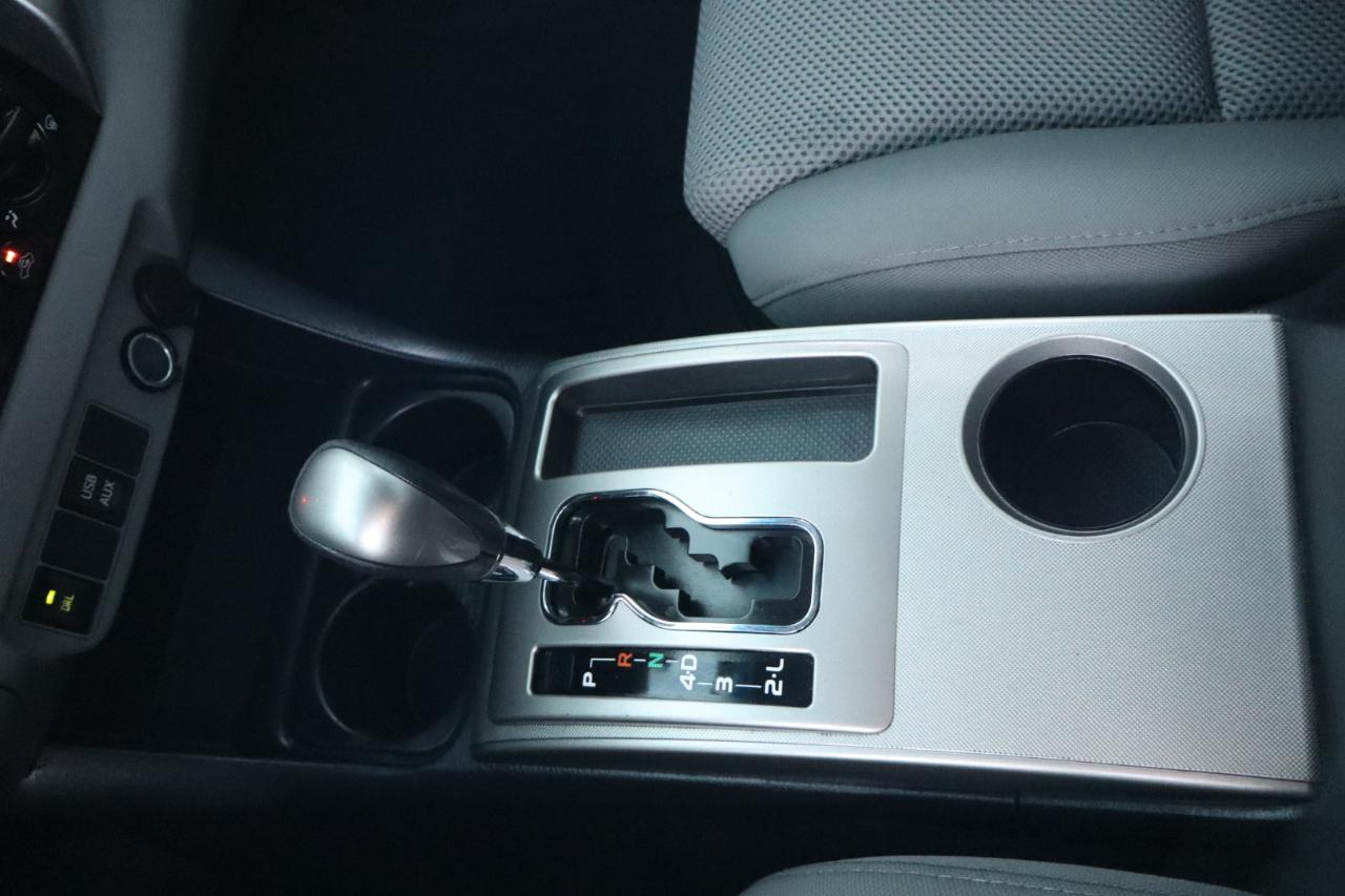 Toyota Tacoma 2WD Double Cab V6 AT PreRunner (Natl) 2015