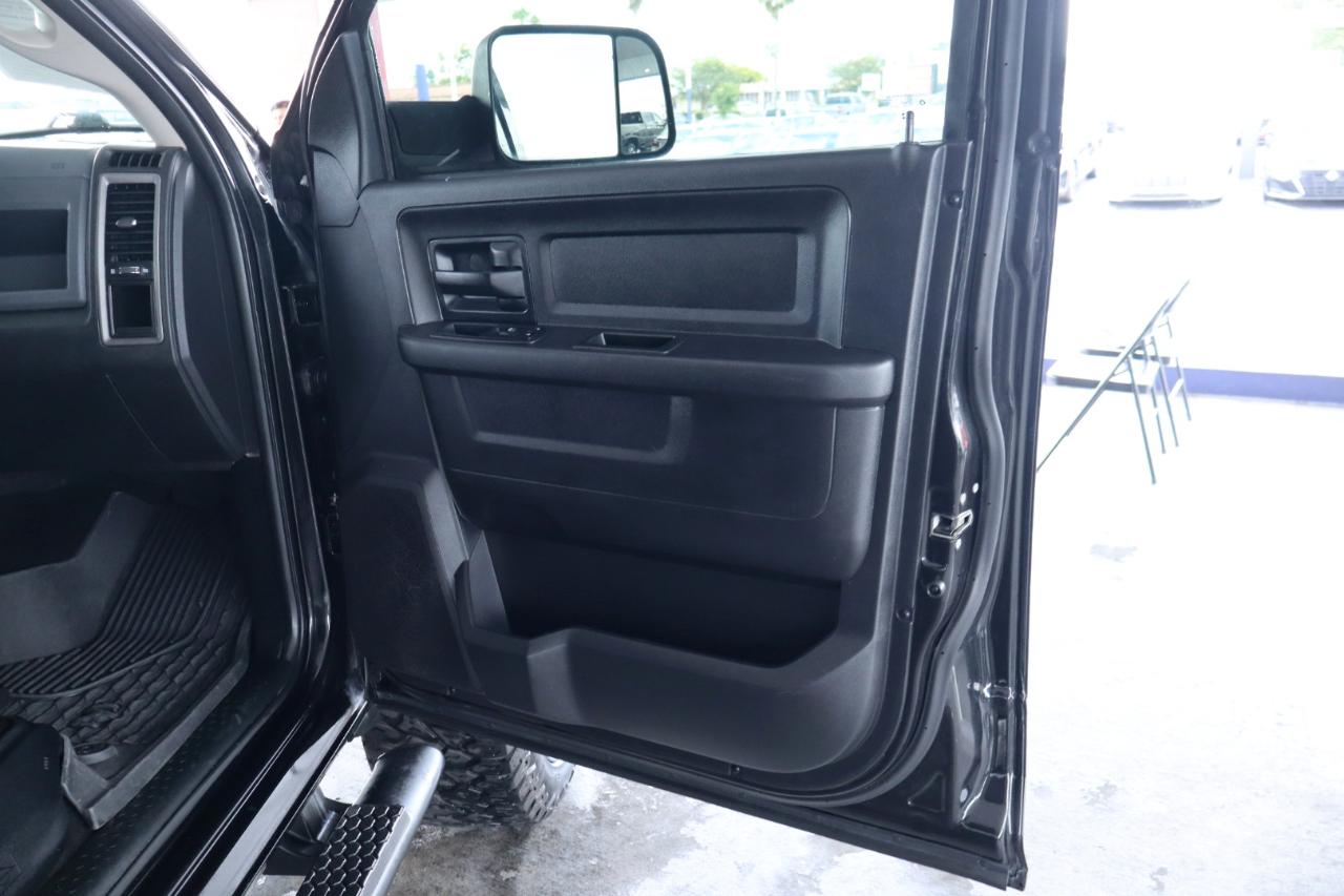 RAM 1500 Tradesman Regular Cab SWB 2WD 2017
