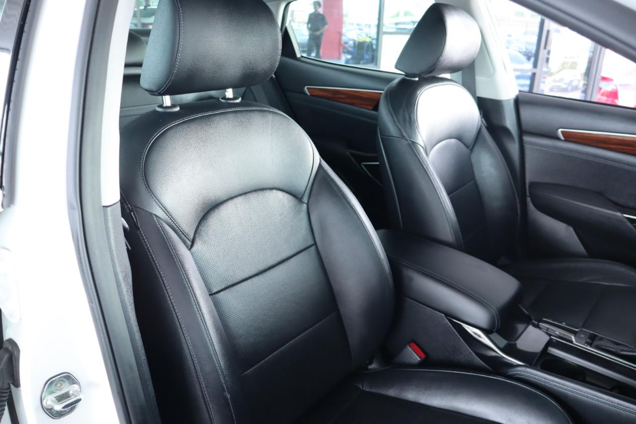 Kia Cadenza Premium Sedan 2017