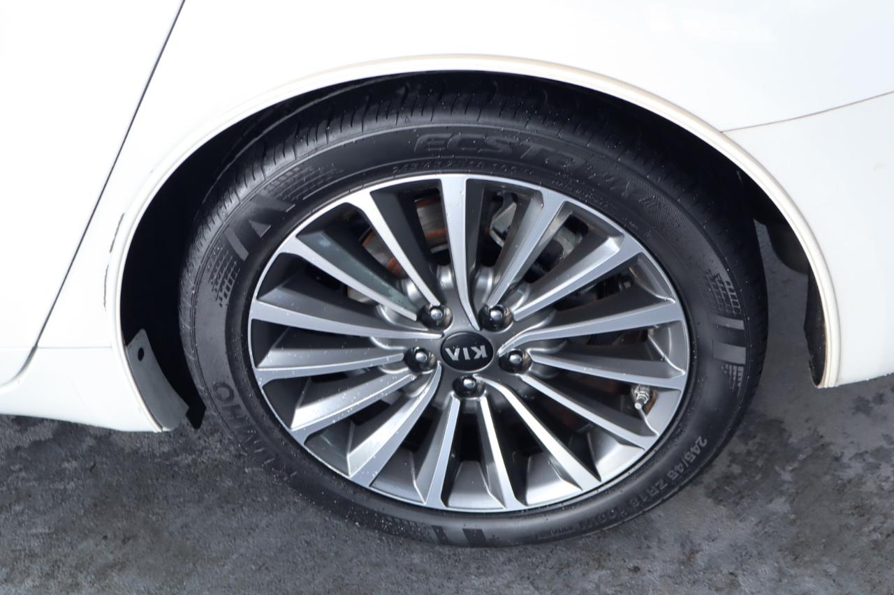Kia Cadenza Premium Sedan 2017