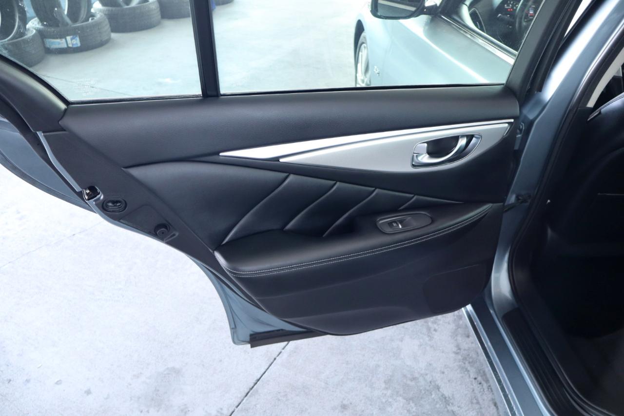 Infiniti Q50 3.0t LUXE RWD 2020