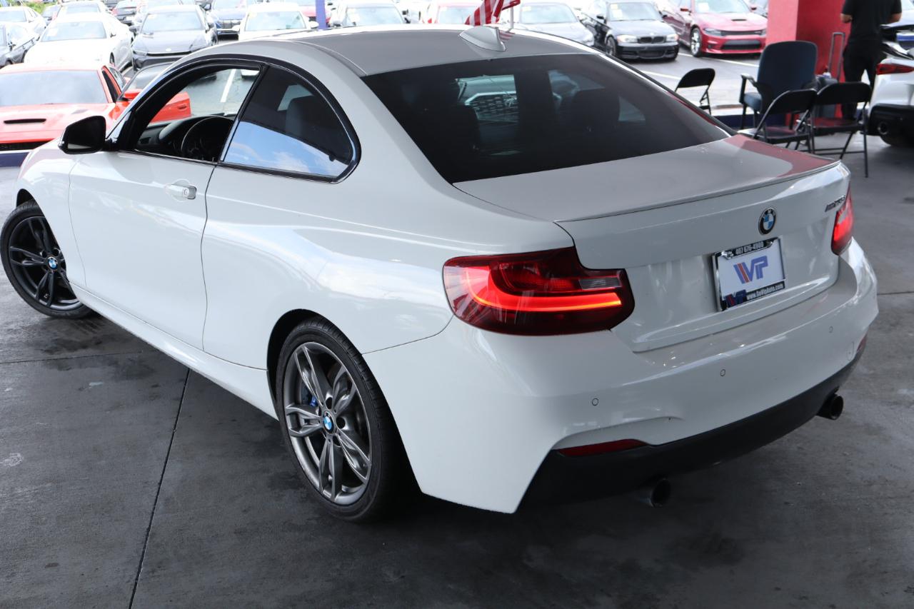 BMW 2 Series 2dr Cpe M235i RWD 2015