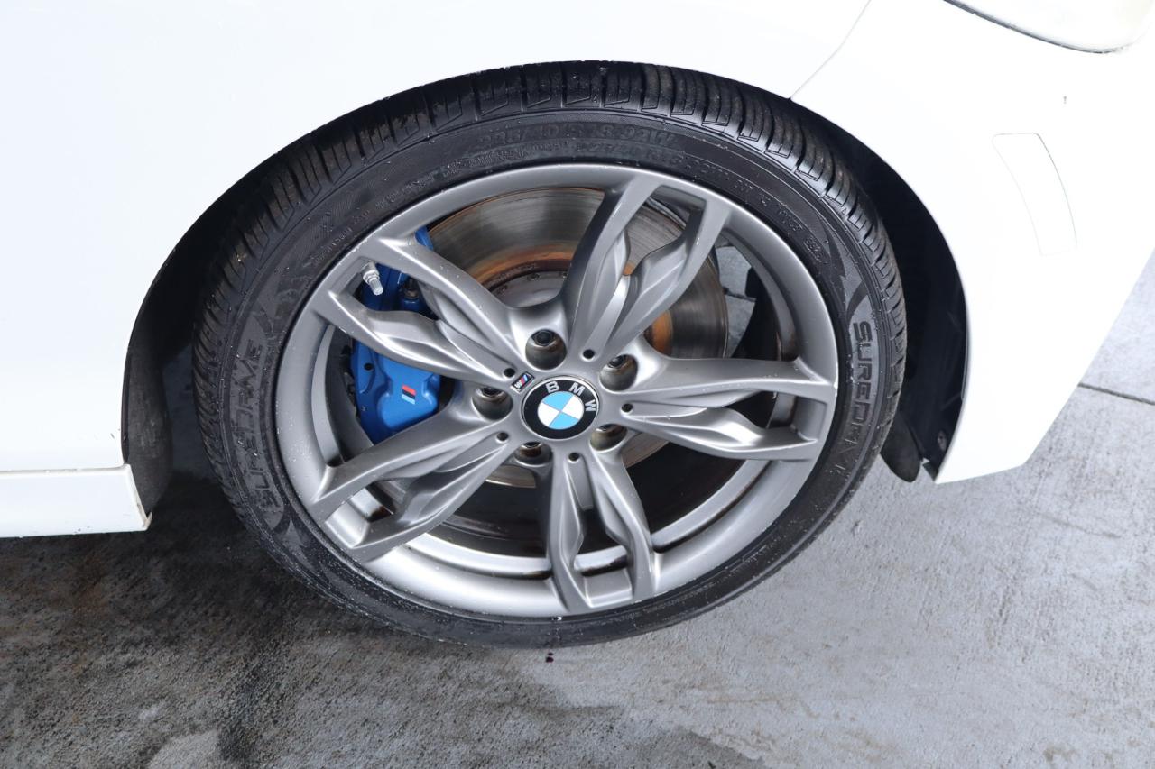 BMW 2 Series 2dr Cpe M235i RWD 2015