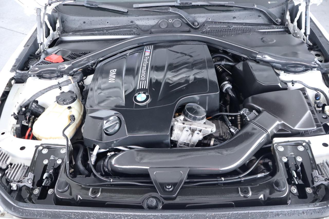 BMW 2 Series 2dr Cpe M235i RWD 2015