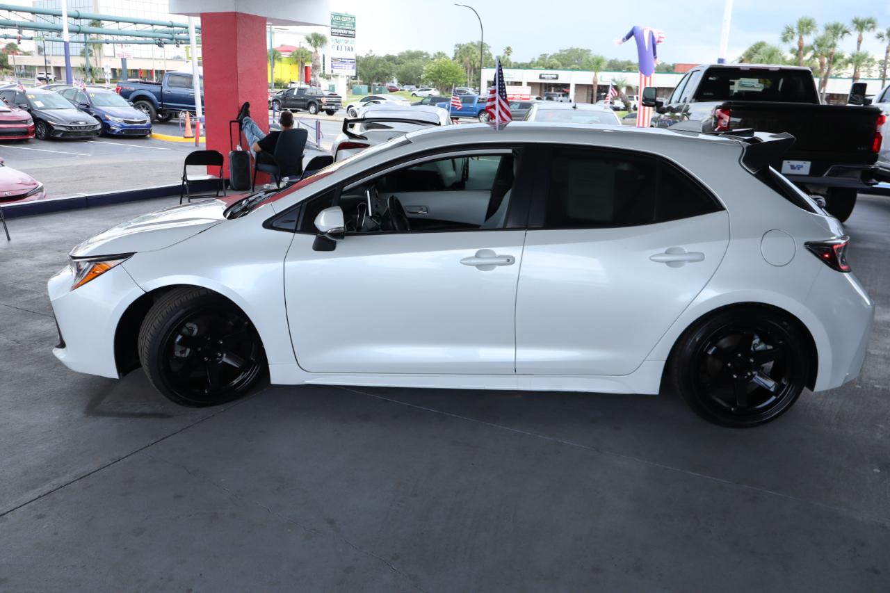 Toyota Corolla Hatchback SE Manual (Natl) 2022