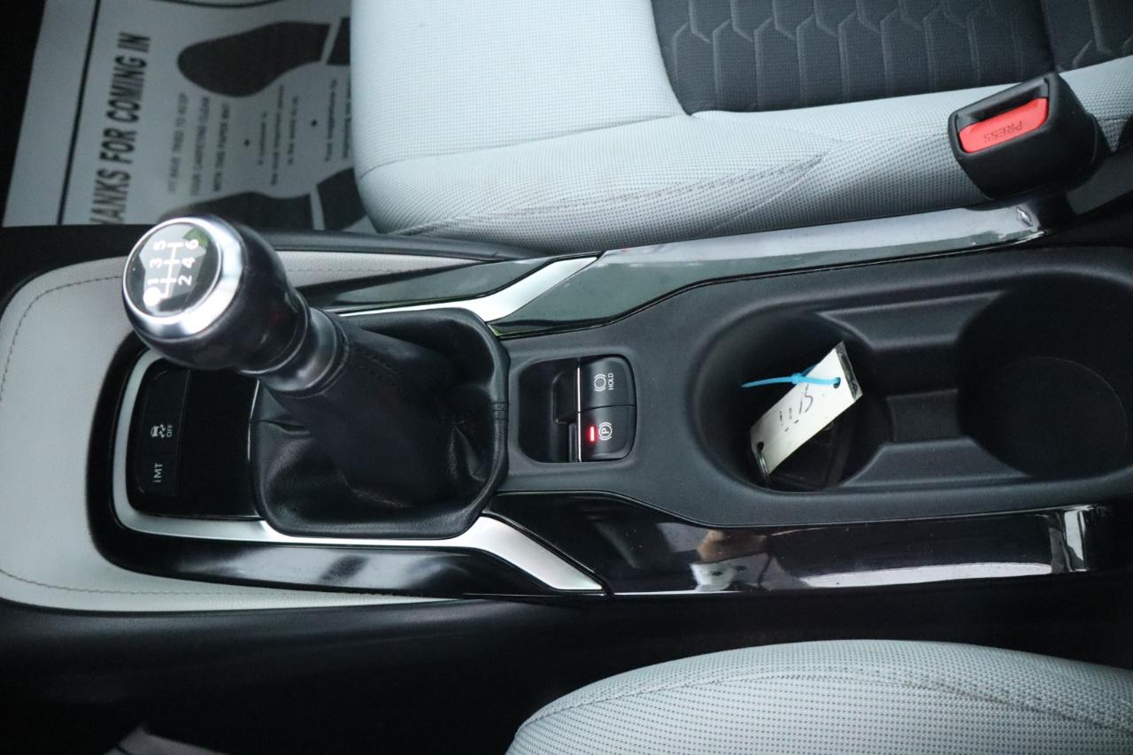 Toyota Corolla Hatchback SE Manual (Natl) 2022