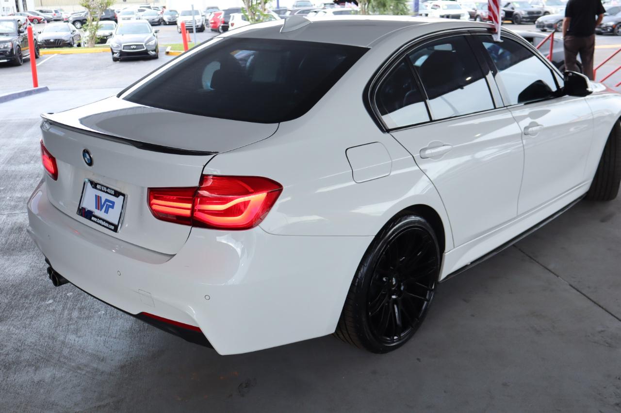 BMW 3 Series 330i xDrive Sedan 2017