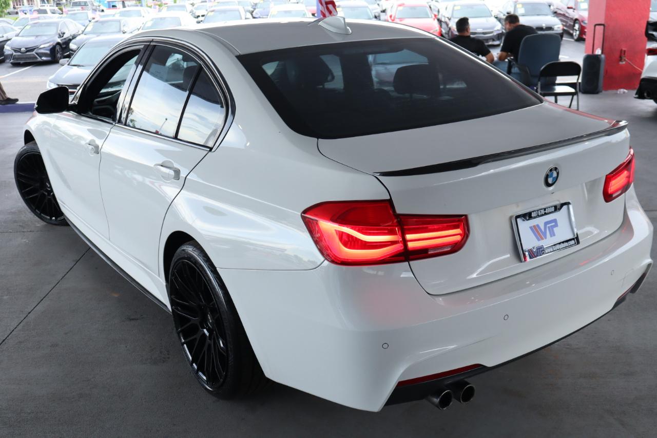 BMW 3 Series 330i xDrive Sedan 2017