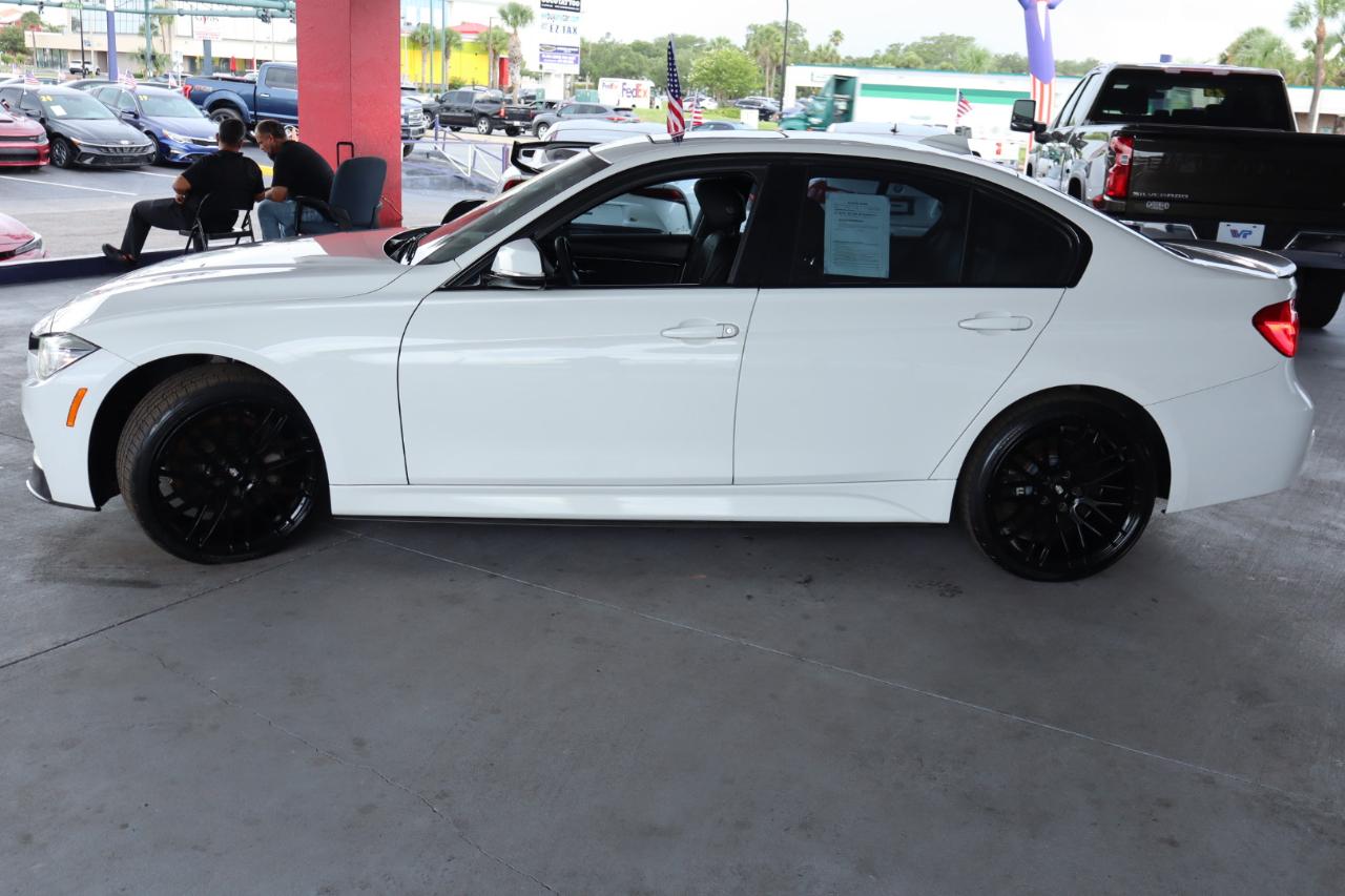 BMW 3 Series 330i xDrive Sedan 2017