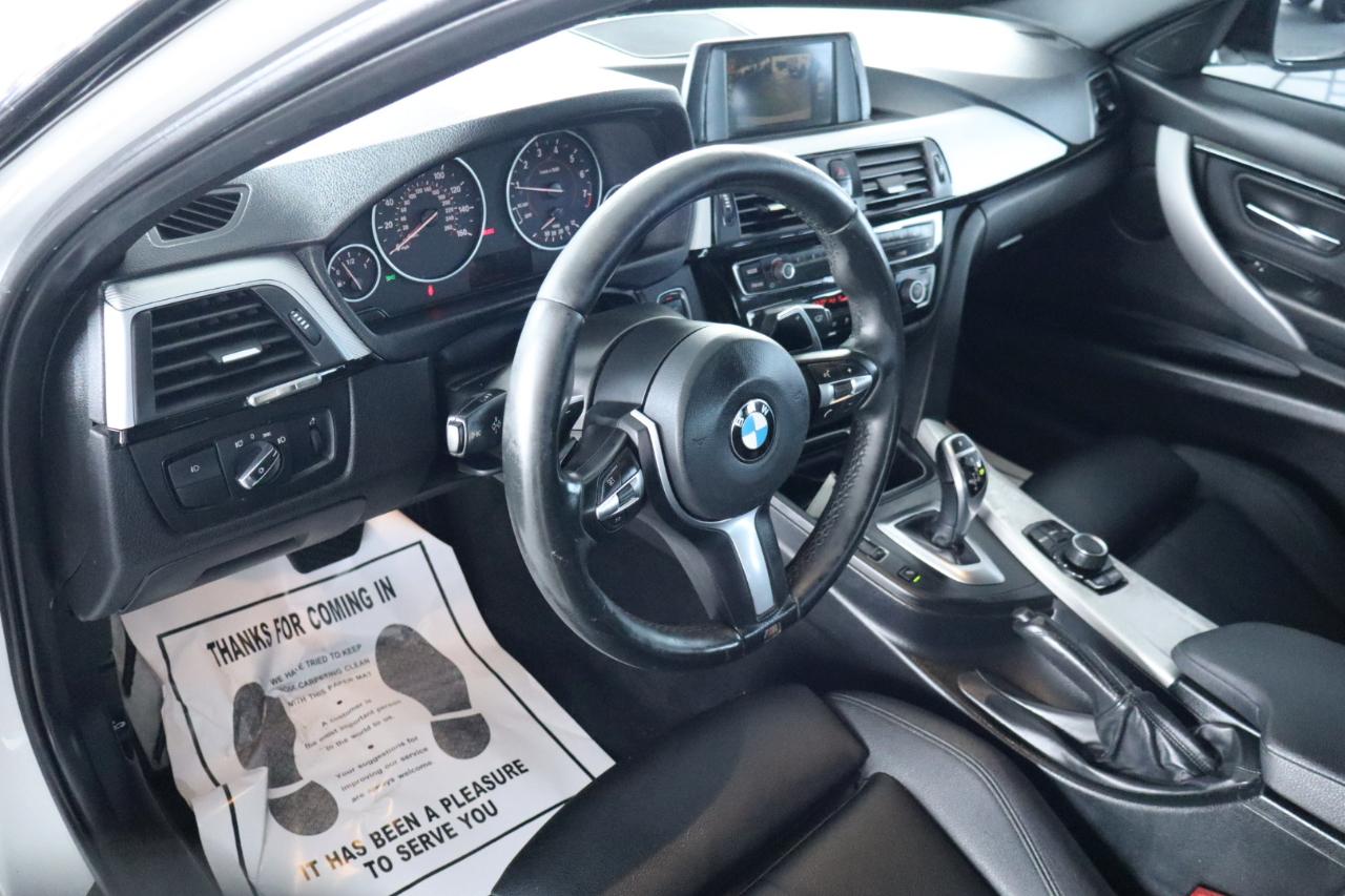 BMW 3 Series 330i xDrive Sedan 2017