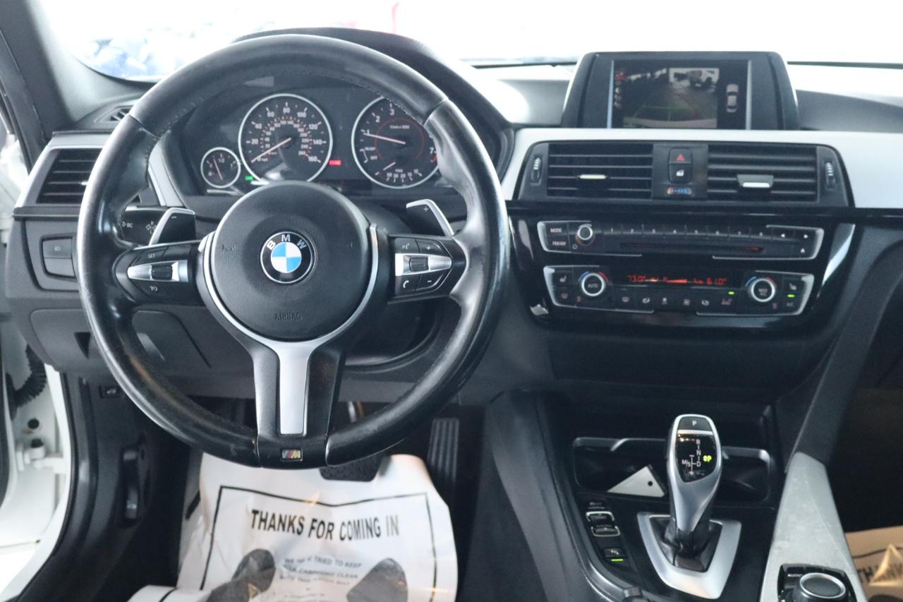 BMW 3 Series 330i xDrive Sedan 2017