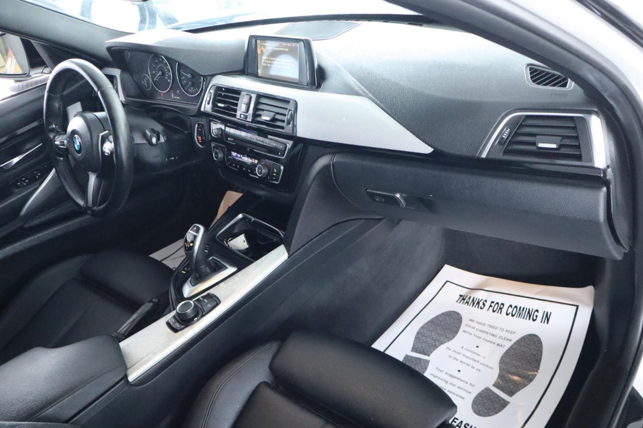BMW 3 Series 330i xDrive Sedan 2017