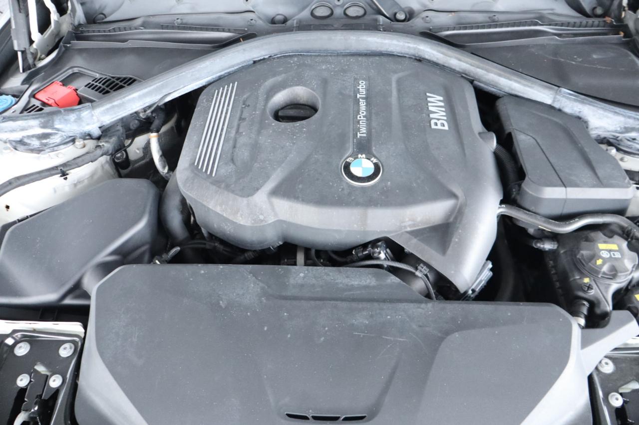 BMW 3 Series 330i xDrive Sedan 2017