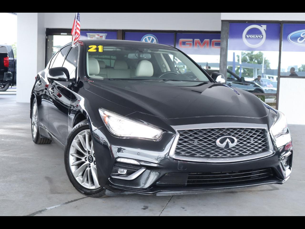 Infiniti Q50 3.0t LUXE RWD 2021
