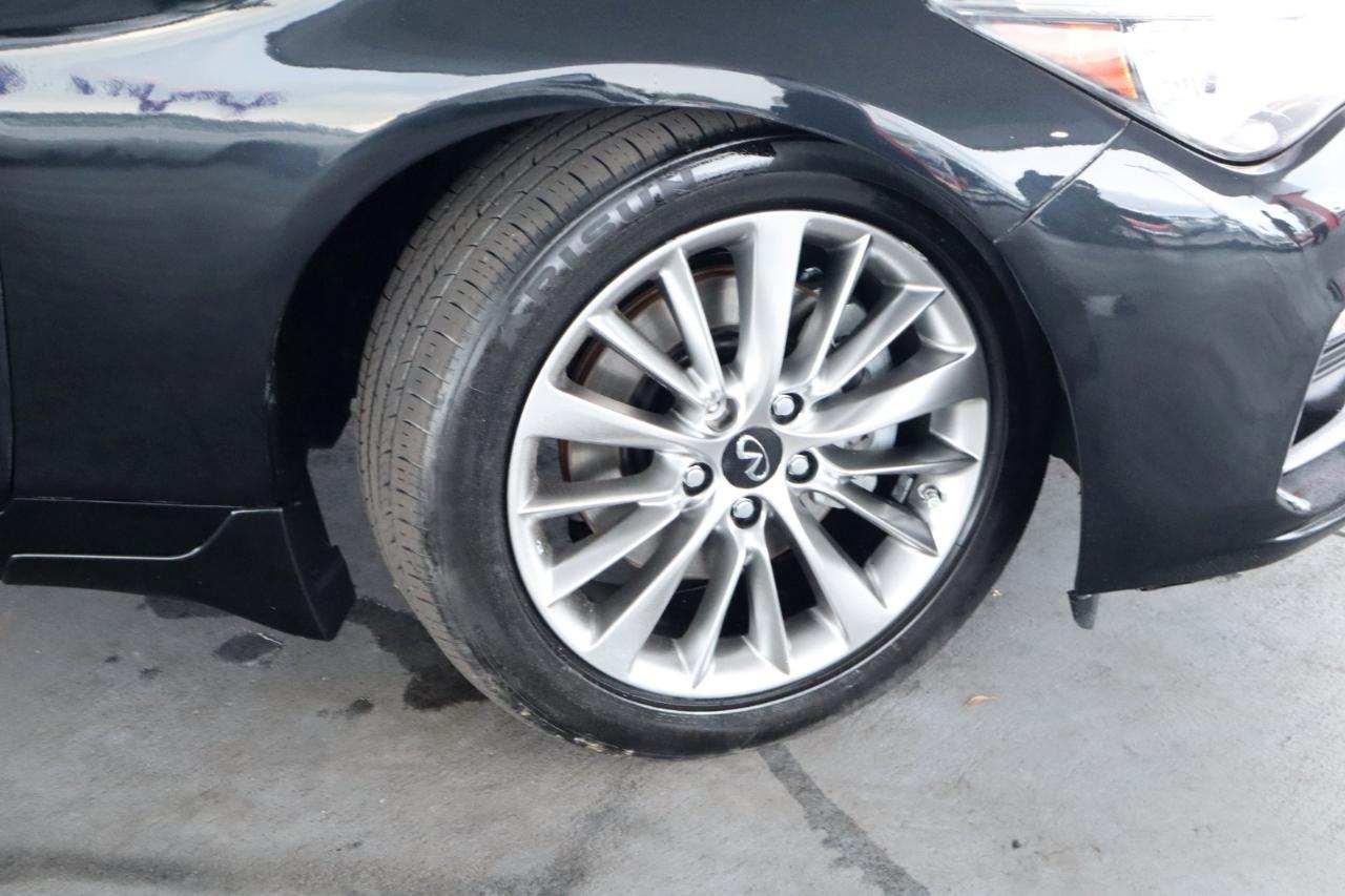Infiniti Q50 3.0t LUXE RWD 2021
