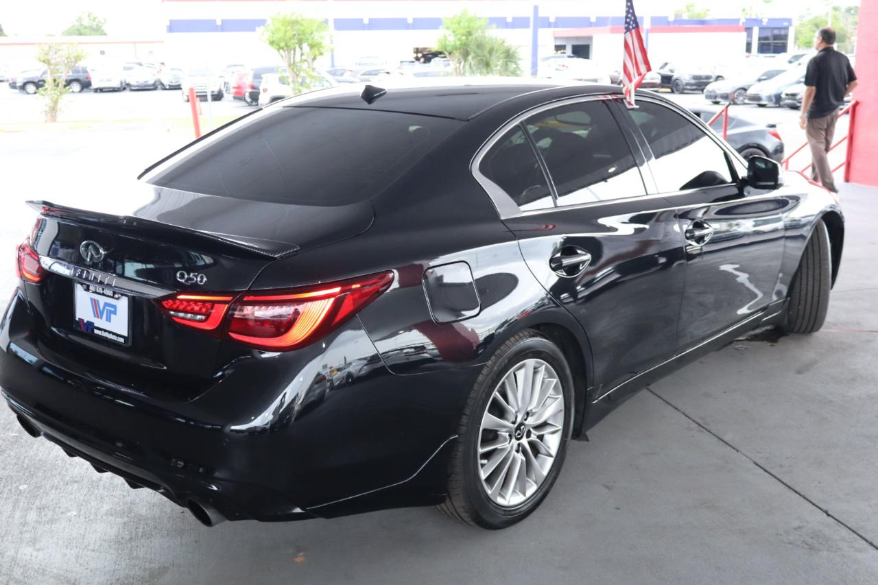 Infiniti Q50 3.0t LUXE RWD 2021