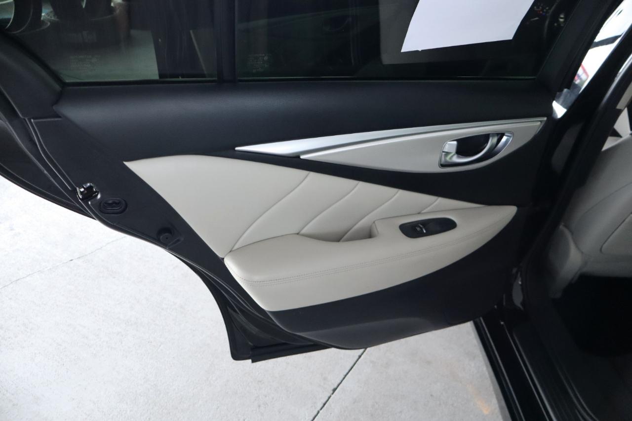 Infiniti Q50 3.0t LUXE RWD 2021