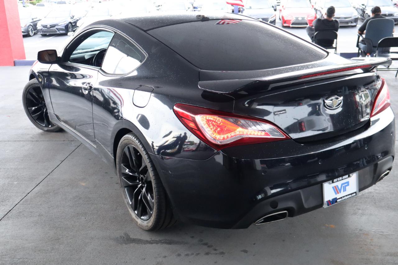 Hyundai Genesis Coupe 2dr 3.8L Man Ultimate w/Tan Seats 2015