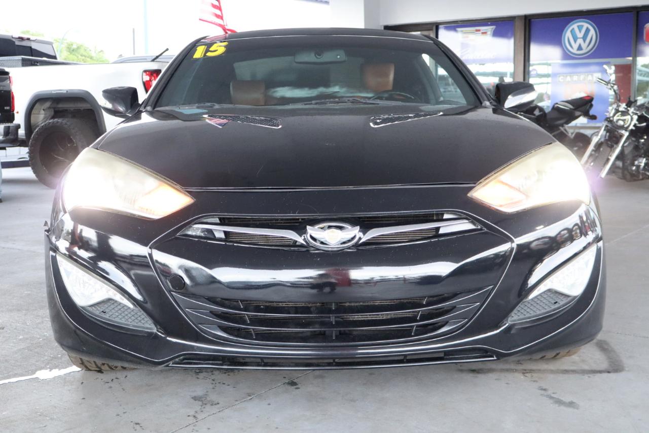 Hyundai Genesis Coupe 2dr 3.8L Man Ultimate w/Tan Seats 2015
