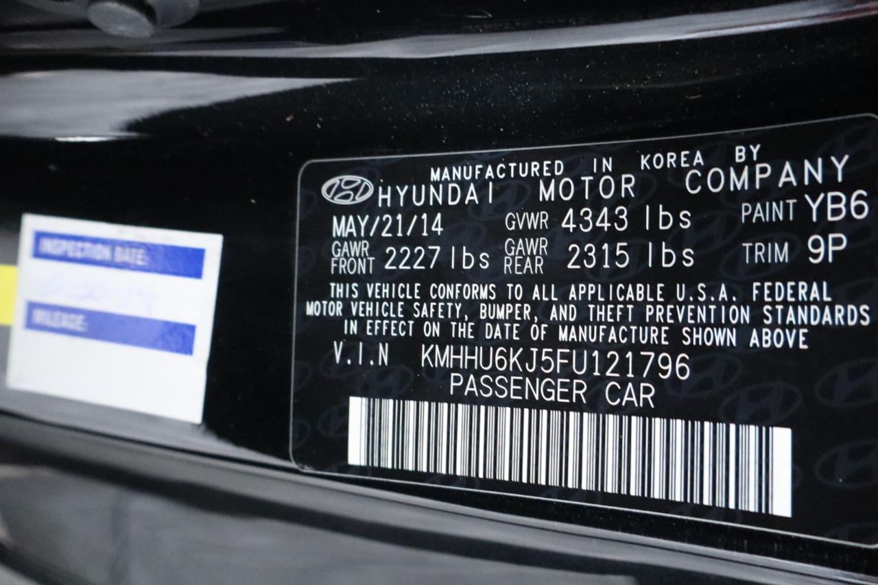 Hyundai Genesis Coupe 2dr 3.8L Man Ultimate w/Tan Seats 2015