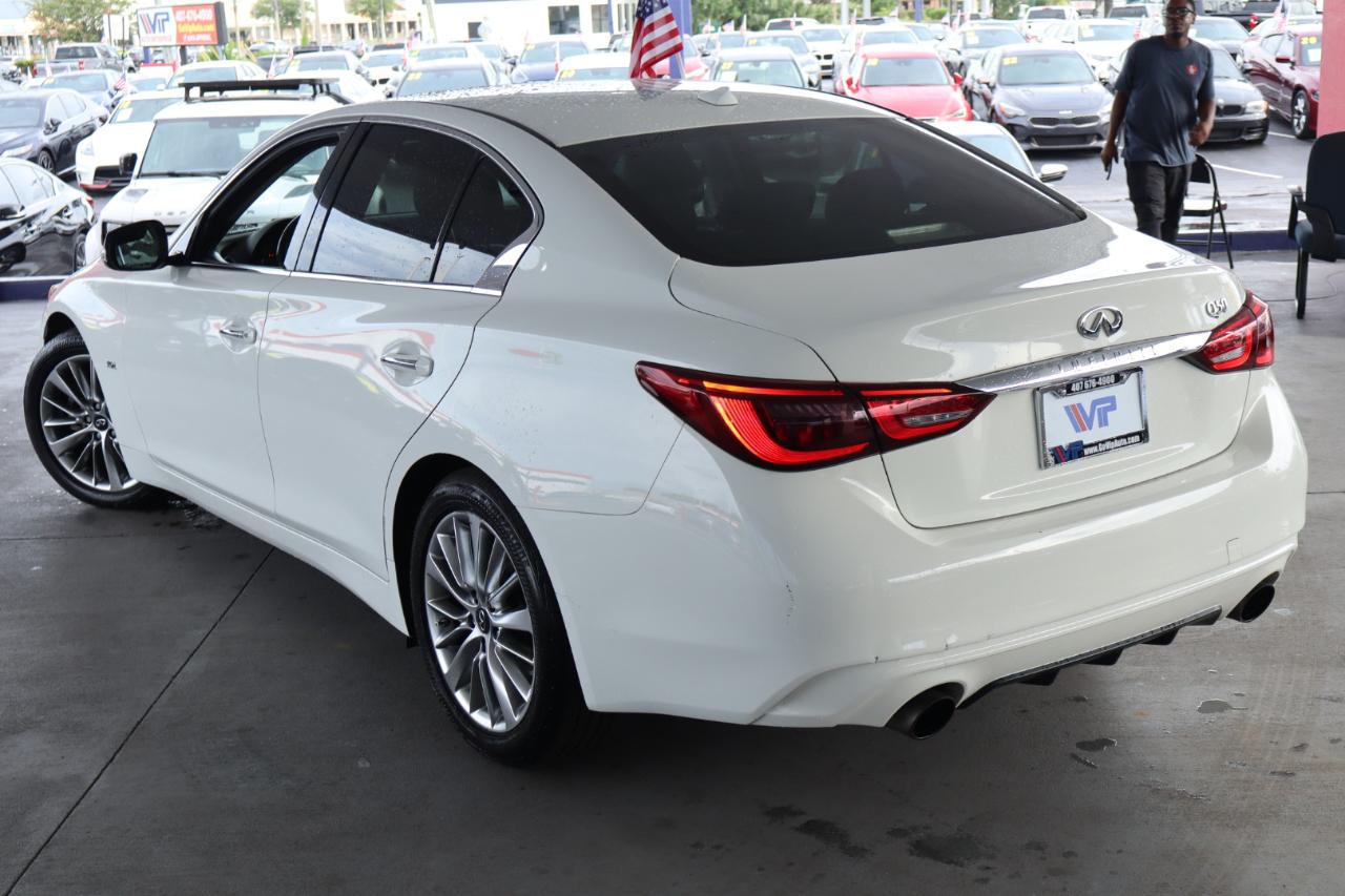 Infiniti Q50 3.0t LUXE RWD 2019
