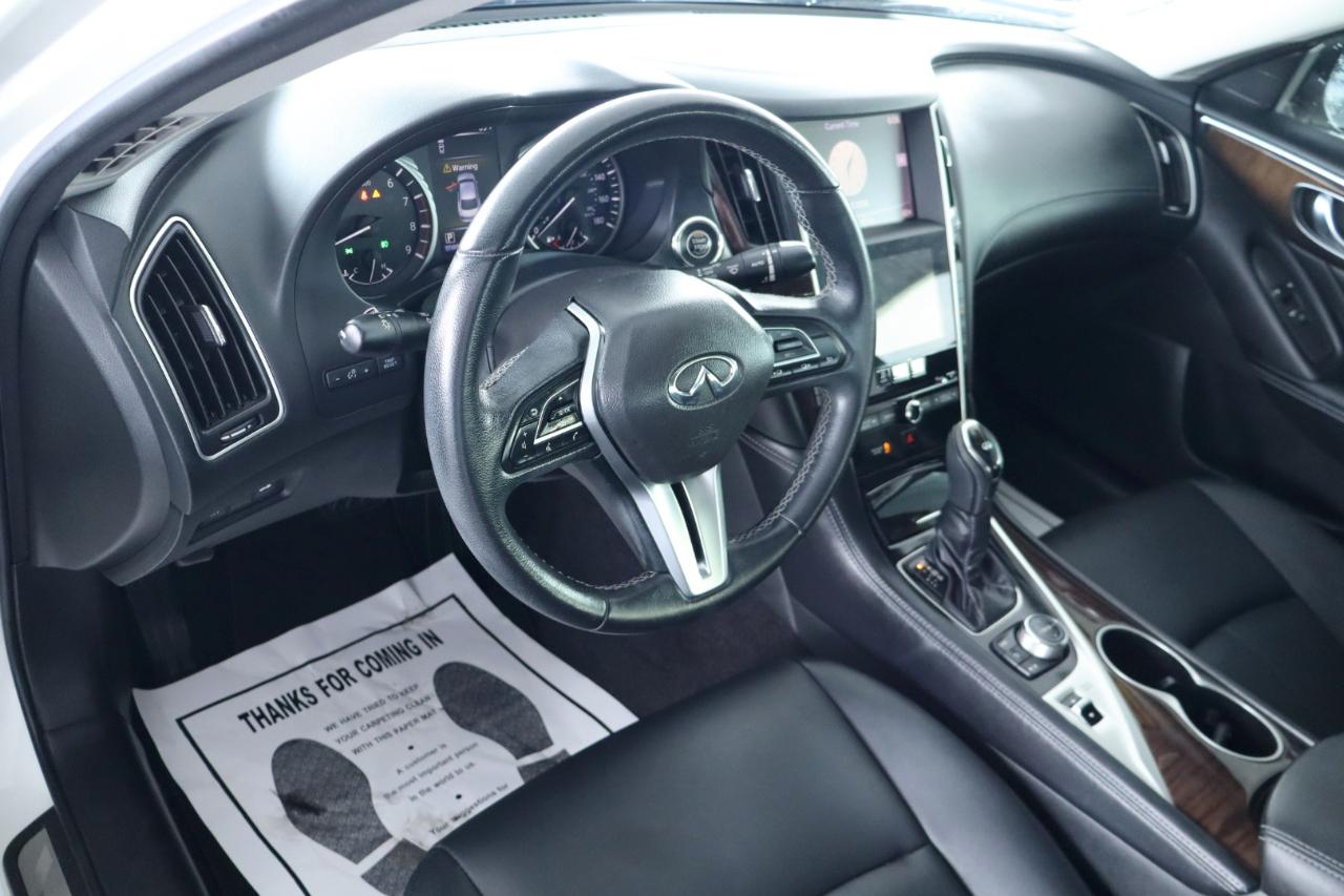 Infiniti Q50 3.0t LUXE RWD 2019