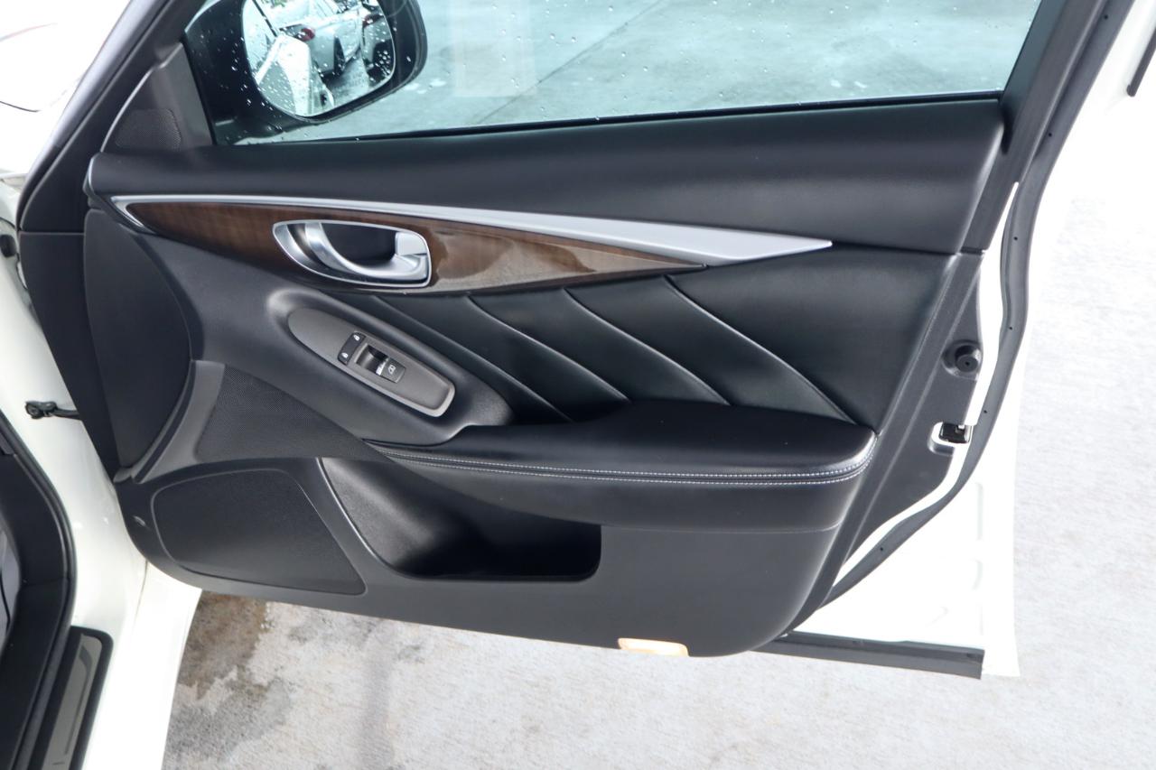 Infiniti Q50 3.0t LUXE RWD 2019