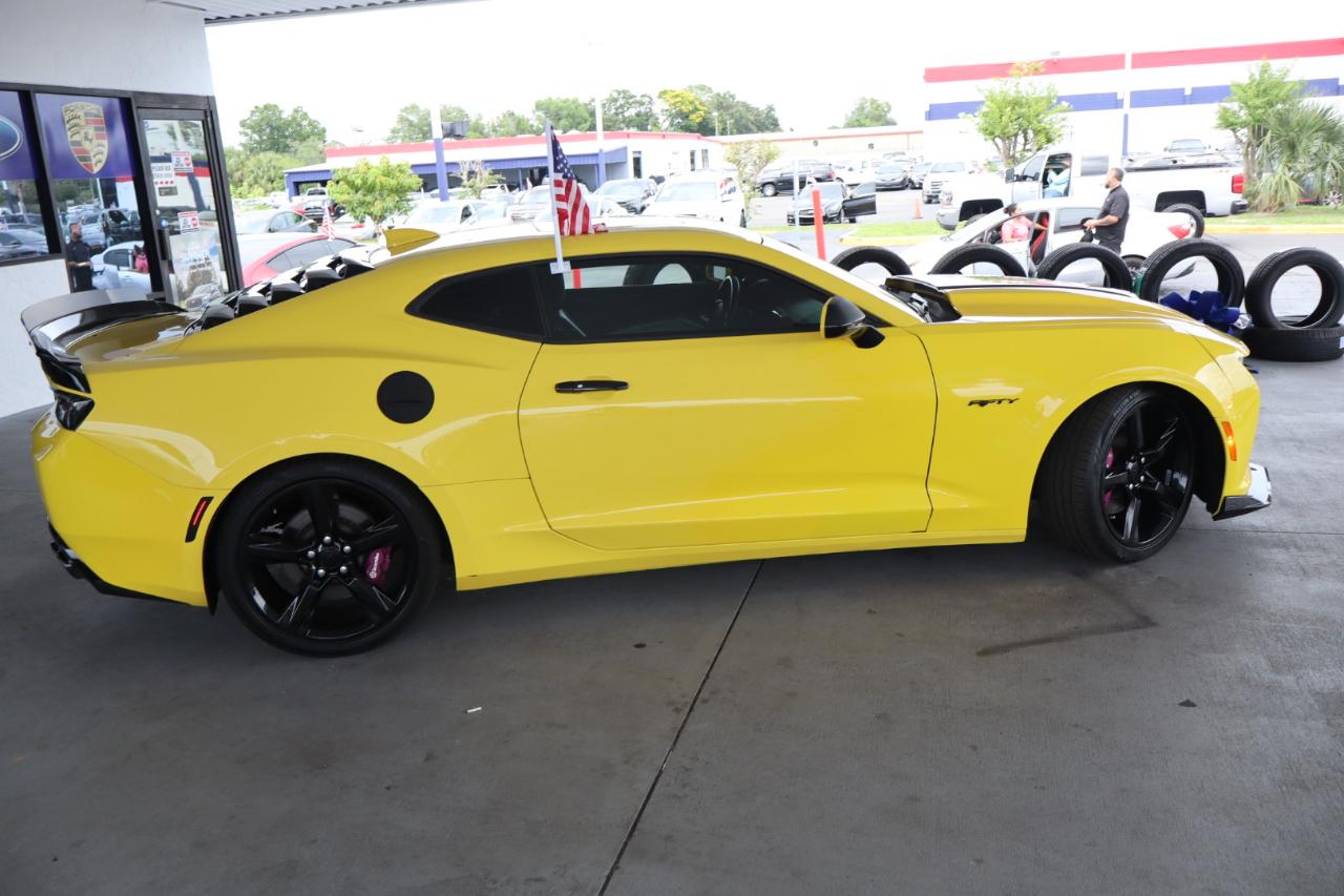 Chevrolet Camaro 2dr Cpe 2SS 2017