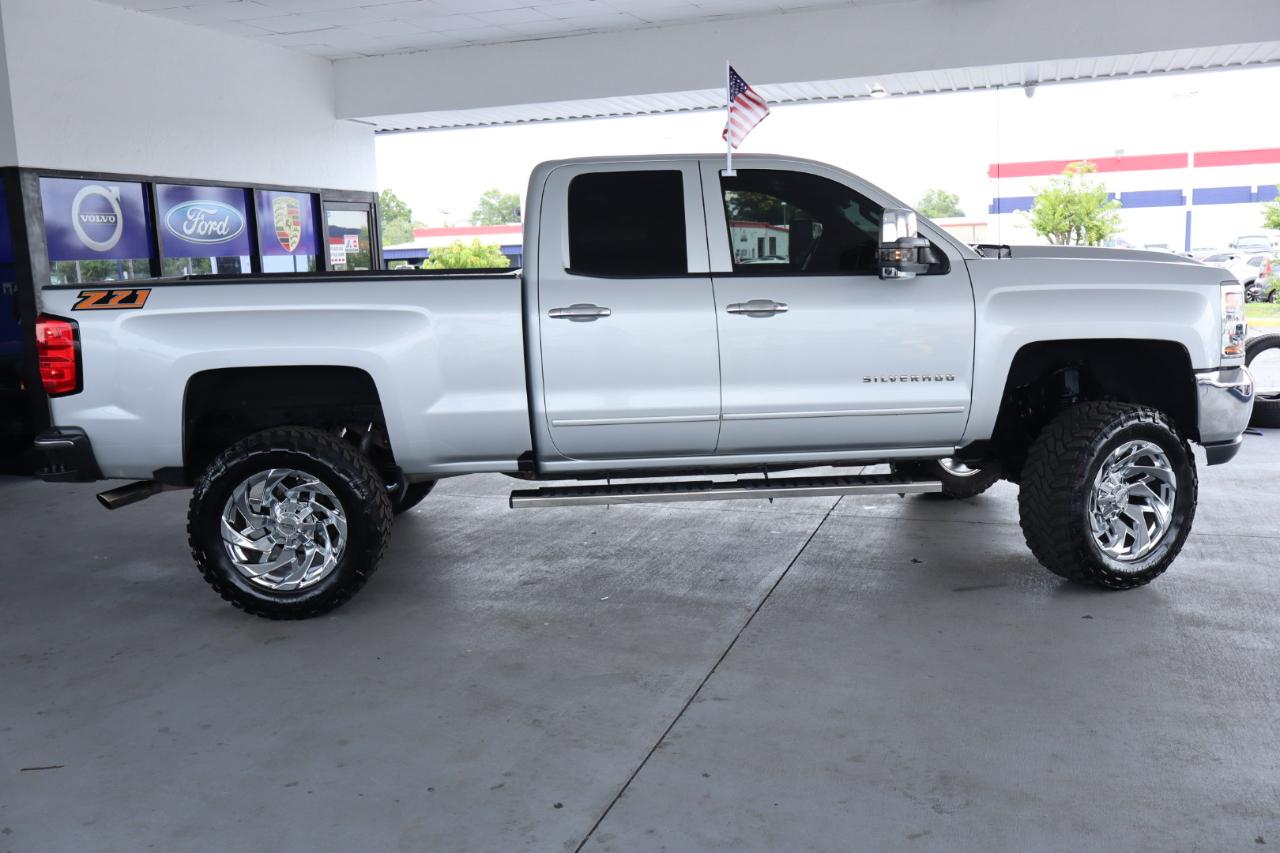 Chevrolet Silverado 1500 4WD Double Cab 143.5" LT w/1LT 2018