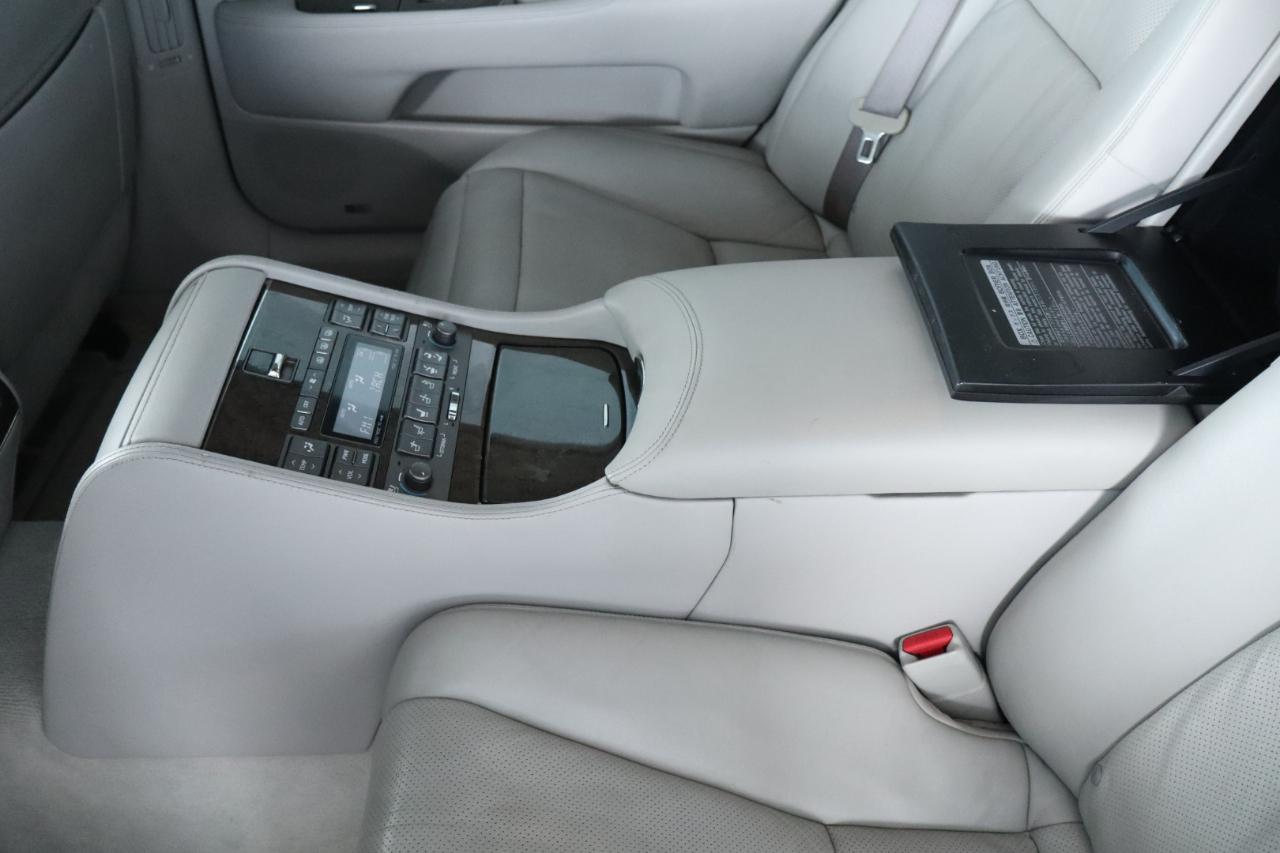 Lexus LS 460 4dr Sdn LWB 2007
