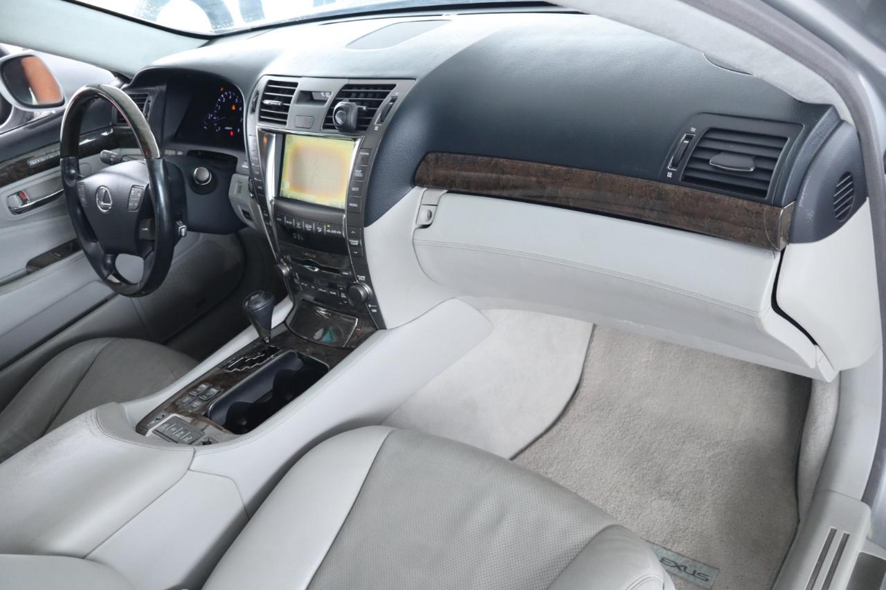 Lexus LS 460 4dr Sdn LWB 2007