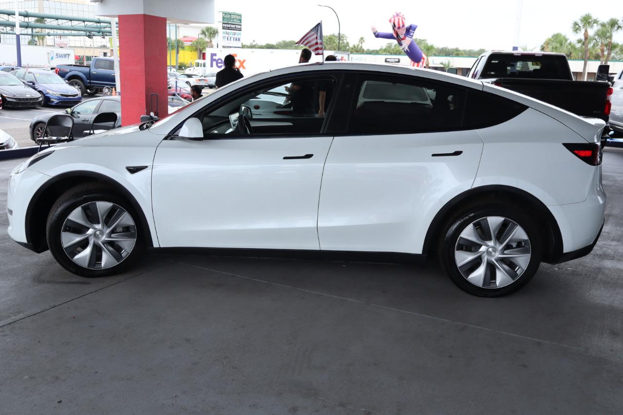 Tesla Model Y Long Range AWD 2023