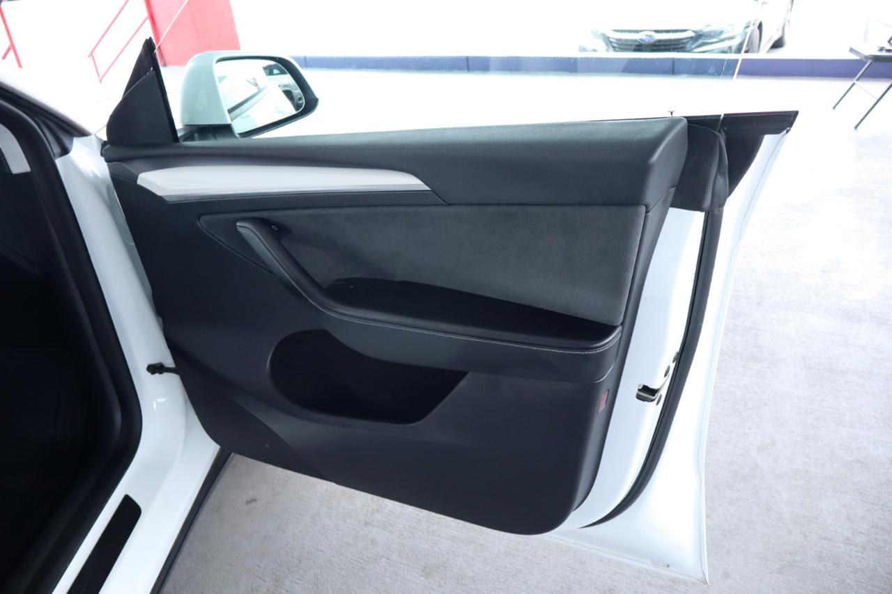 Tesla Model Y Long Range AWD 2023