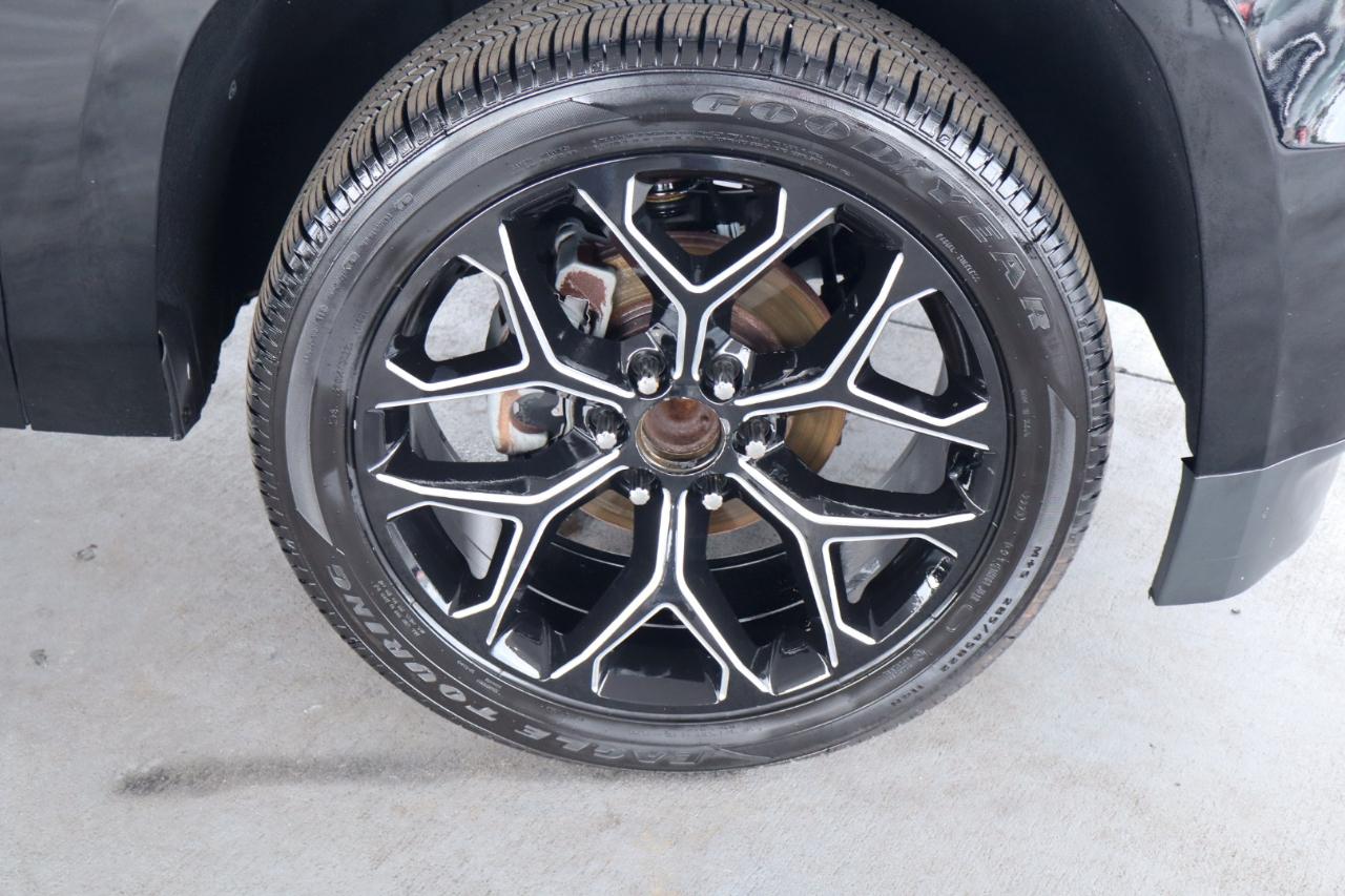 Chevrolet Tahoe 2WD 4dr LT 2018