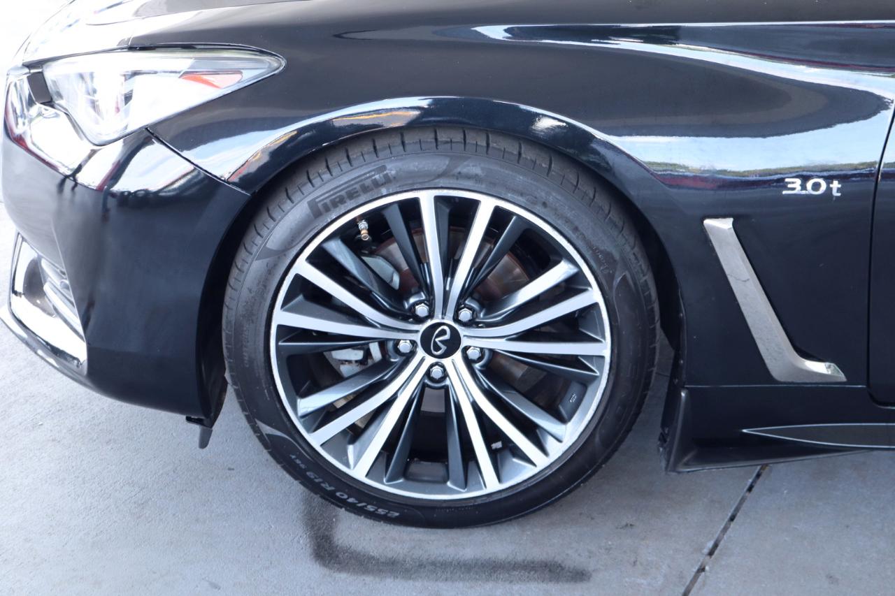 Infiniti Q60 3.0t LUXE RWD 2020