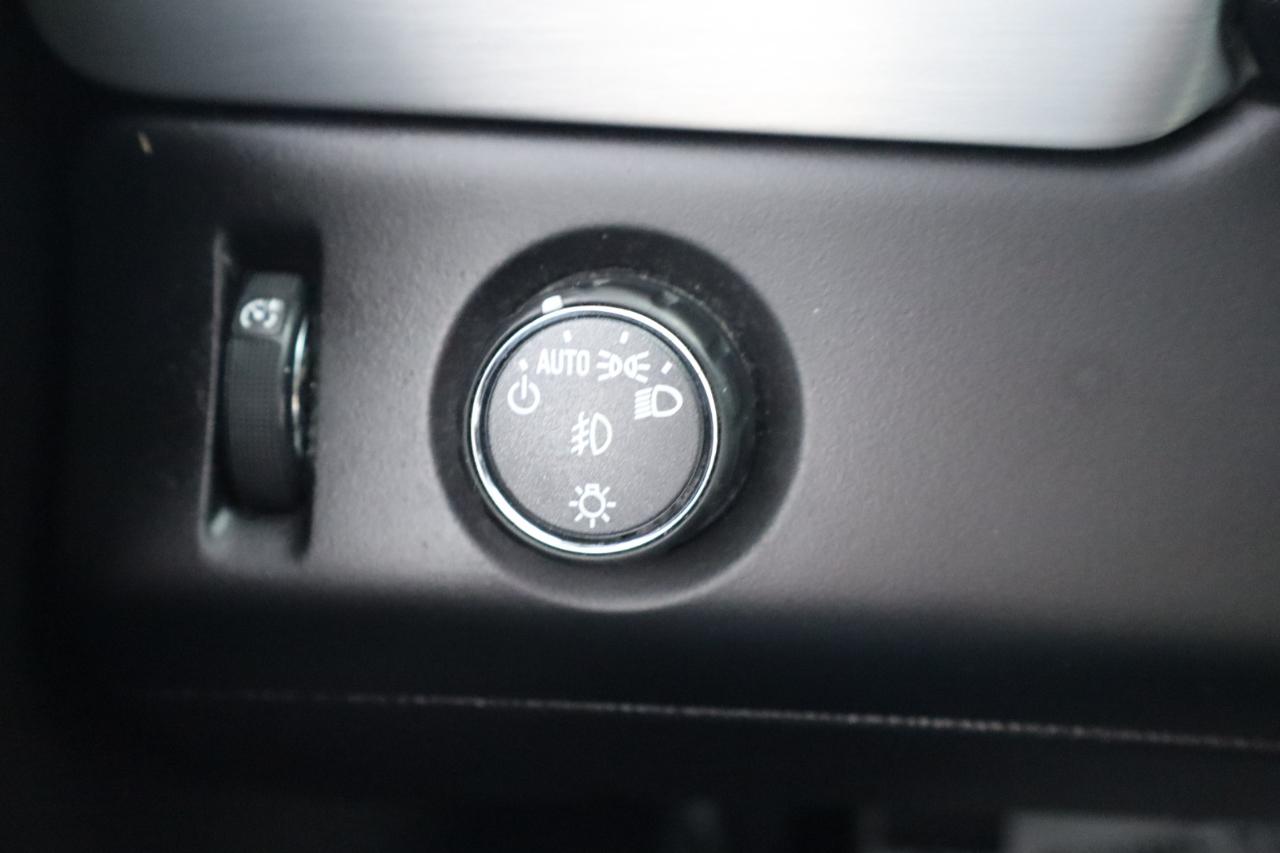 GMC Yukon XL 2WD 4dr SLT 2016