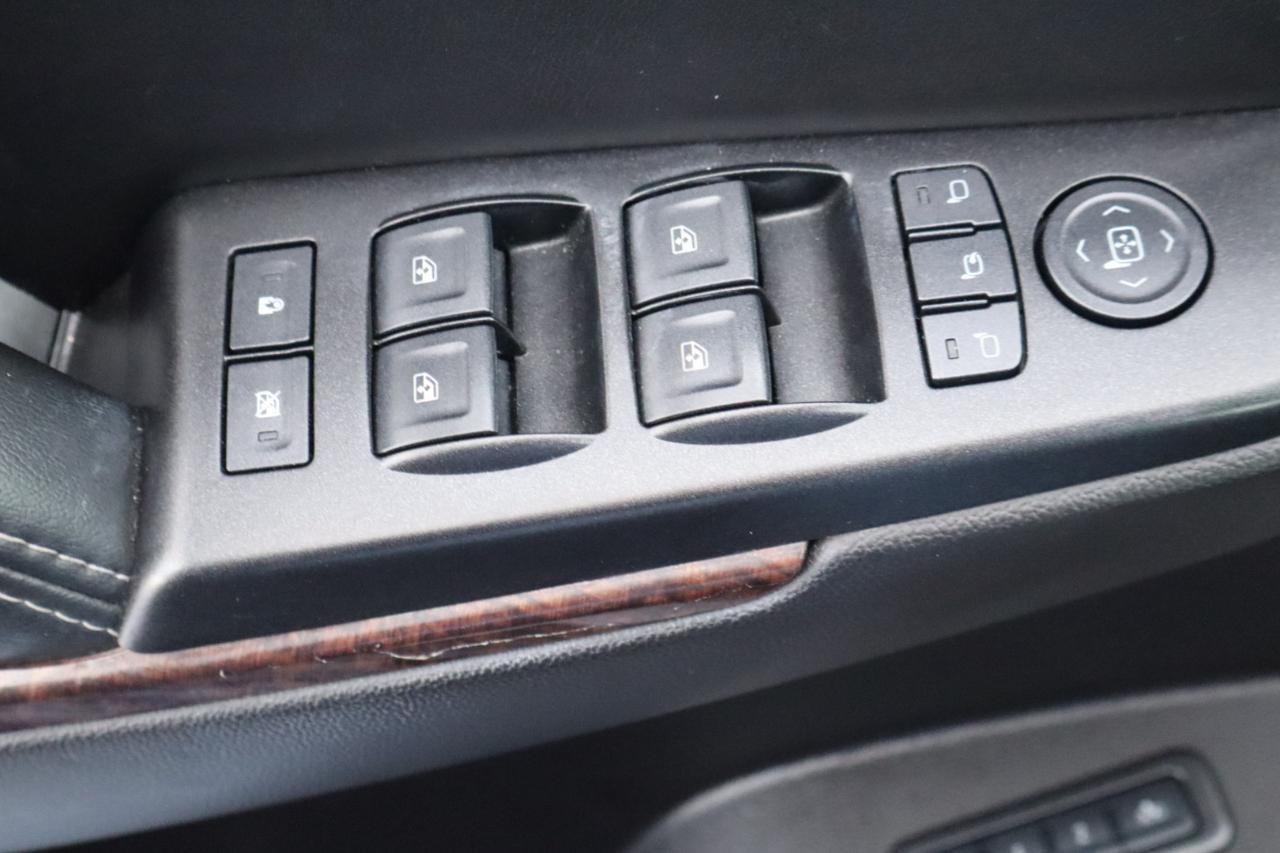 GMC Yukon XL 2WD 4dr SLT 2016