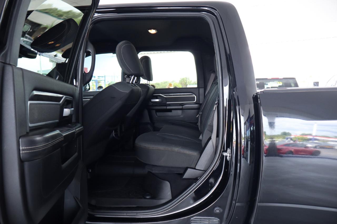 RAM 3500 Lone Star 4x4 Crew Cab 8' Box 2021