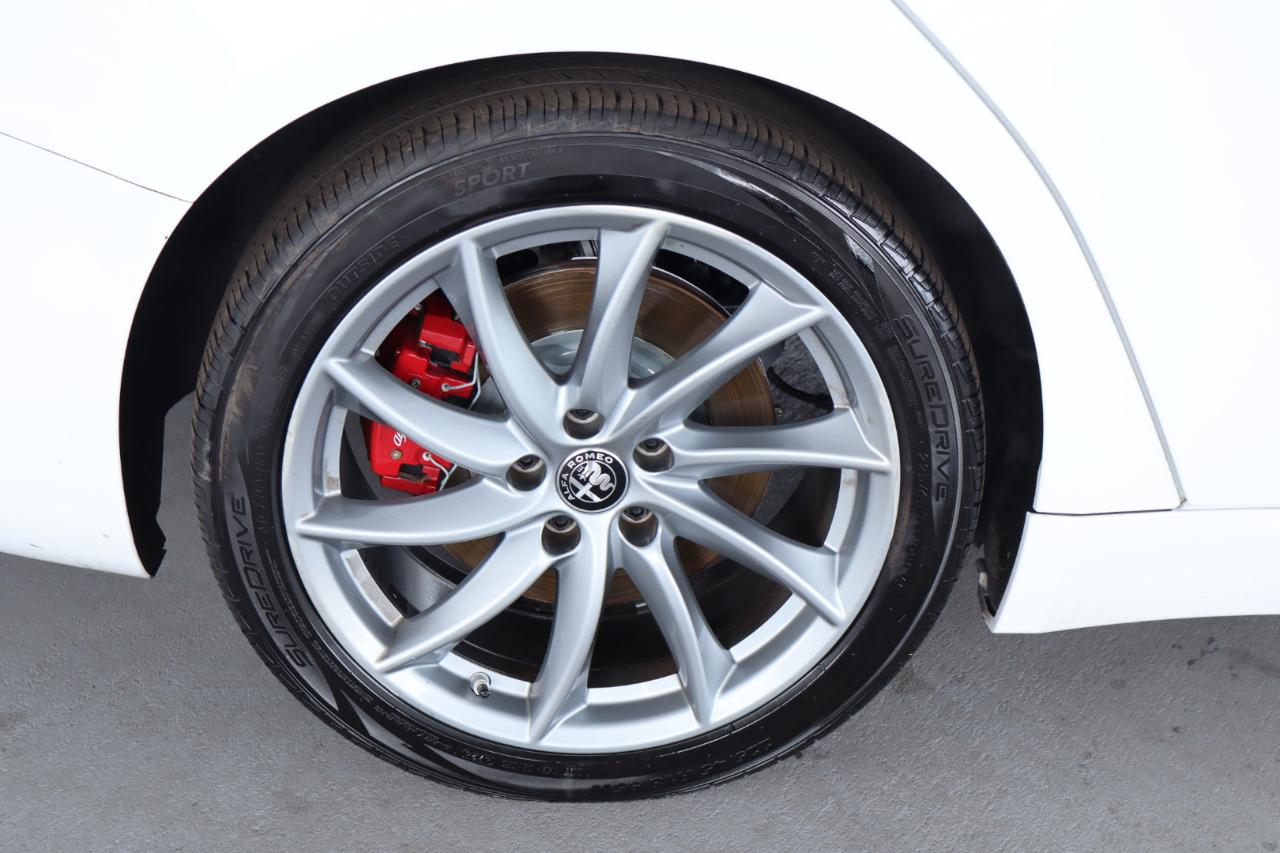 Alfa Romeo Giulia RWD 2022