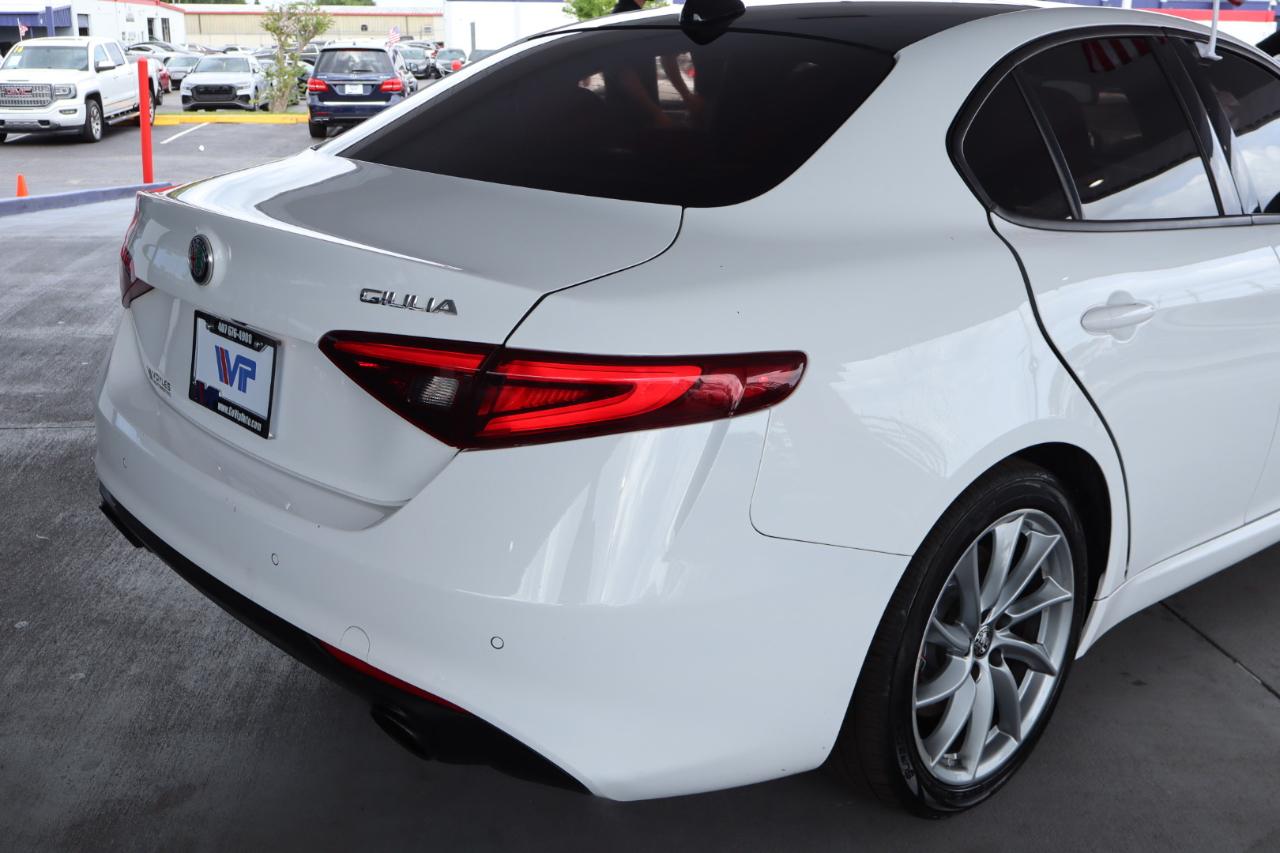 Alfa Romeo Giulia RWD 2022