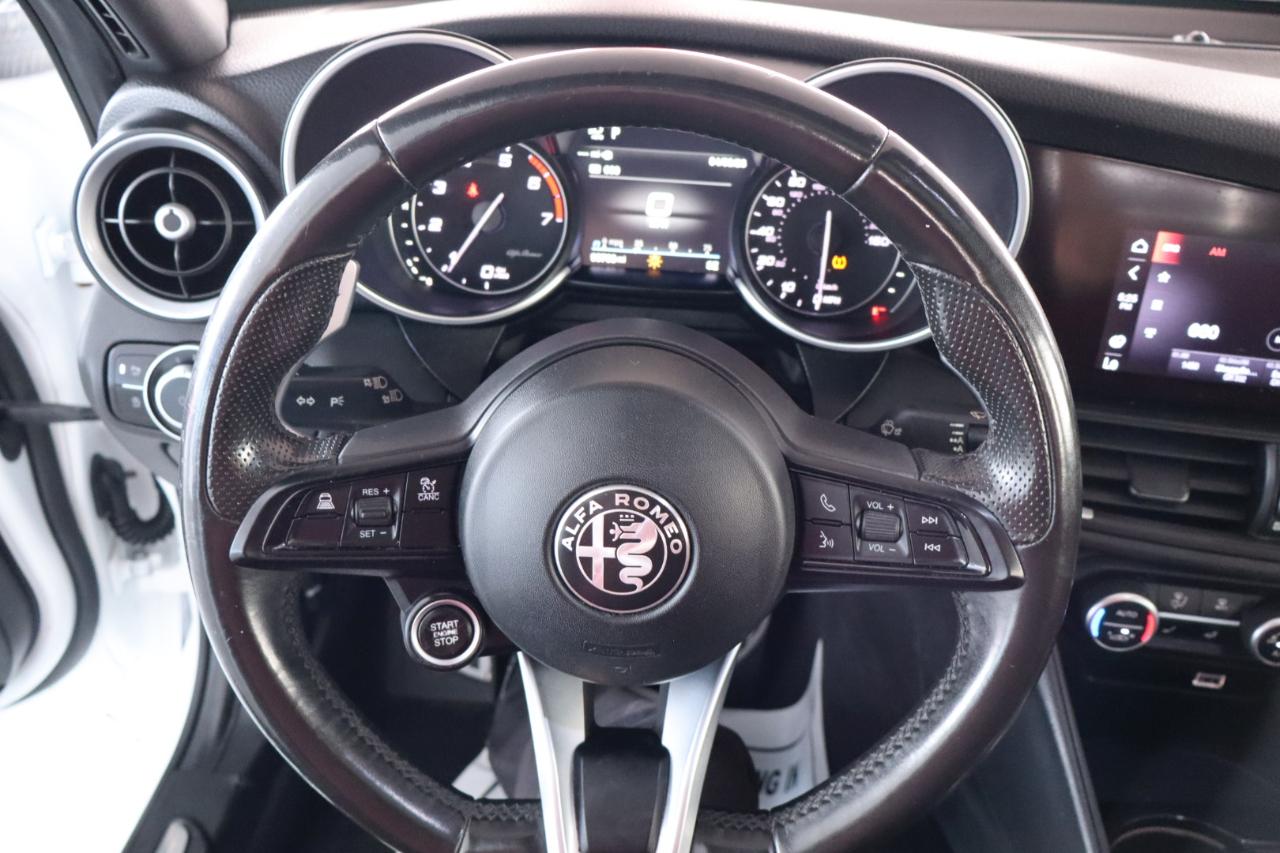 Alfa Romeo Giulia RWD 2022