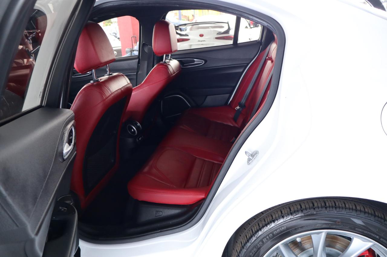Alfa Romeo Giulia RWD 2022