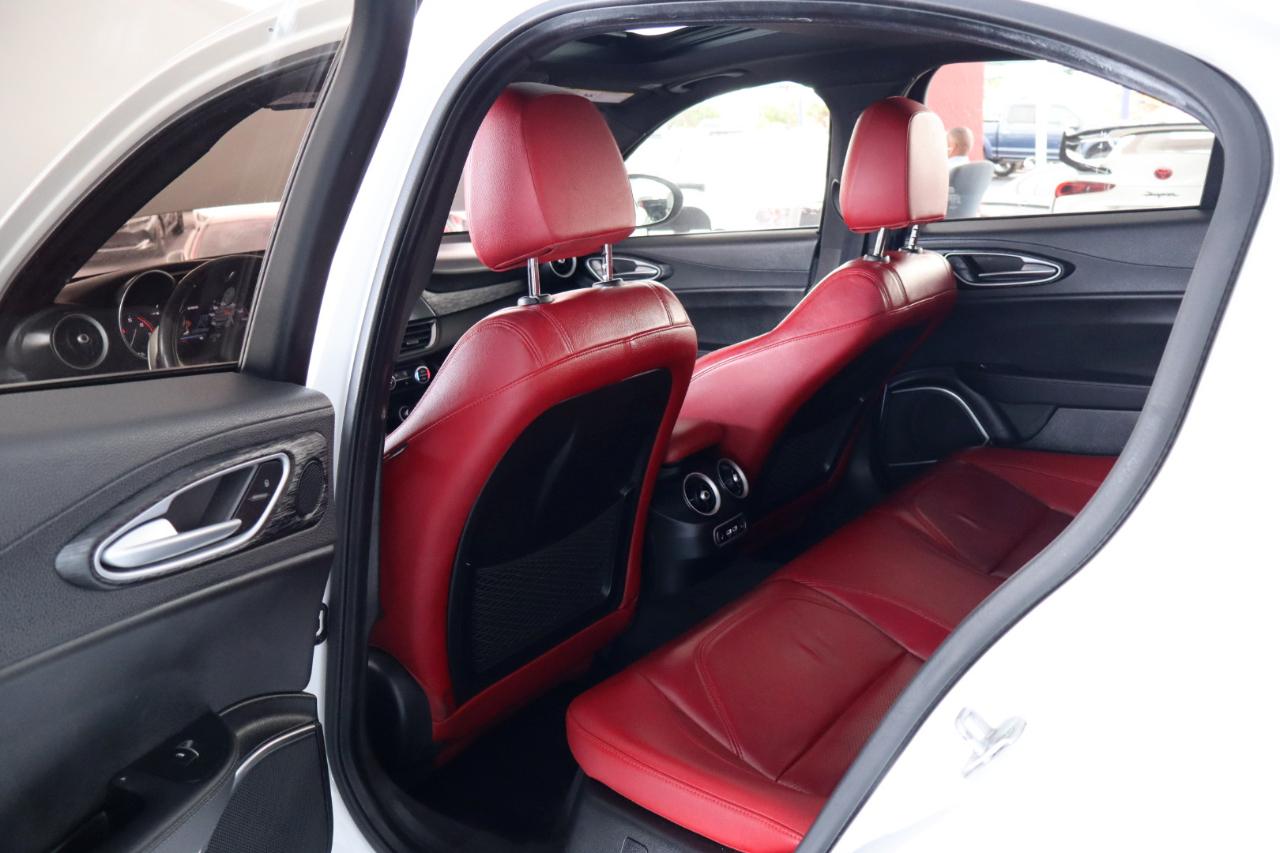 Alfa Romeo Giulia RWD 2022